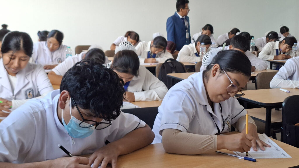 La dedicación y el esfuerzo se reflejan en cada respuesta. Seguimos formando profesionales competentes y responsables, preparados para los retos del futuro.