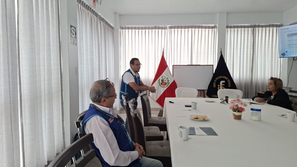 Durante la jornada, se compartieron estrategias para seguir brindando oportunidades de formación profesional a jóvenes talentosos de nuestra región.